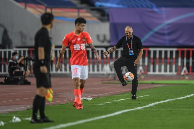 辽宁铁人迎战海港，伤病潮成胜负关键